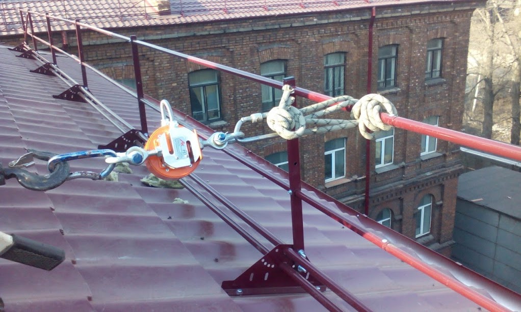 ограждение кровли на металлочерепицу FISHER